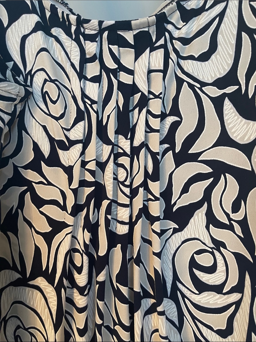 Glamour Sleeveless Navy, Gray and White Floral Maxi Dress Size 10P - Picture 7 of 7